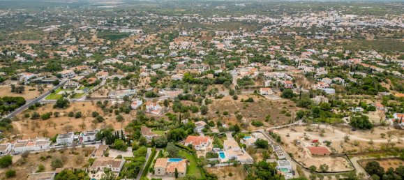 3 Schlafzimmer Villa in Loule, Portugal, Nr. 135833 28
