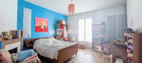 3 Schlafzimmer Gebäude in La Fere, France, Nr. 74007 10