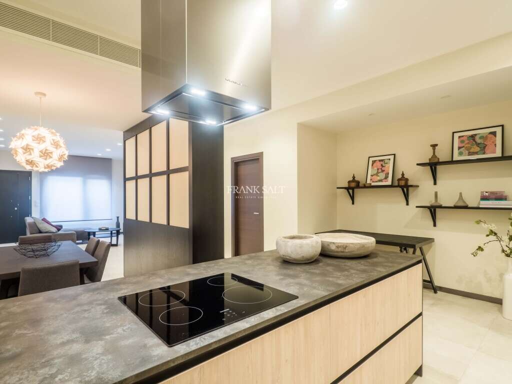 2 bedrooms Maisonette in Saint Julian's, Malta No. 9102