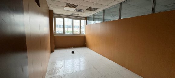 3200m² Warehouse in Segrate, Italy No. 222687 2