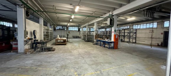3200m² Warehouse in Segrate, Italy No. 222687 9