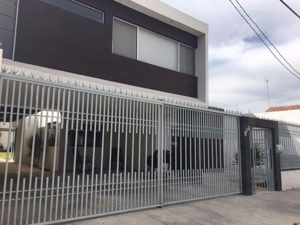 3 bedrooms House in Playa Vicente, Mexico No. 180344