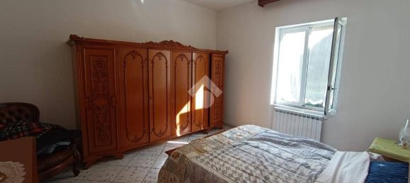 3 Schlafzimmer Wohnung in Genoa, Italy, Nr. 36222 25