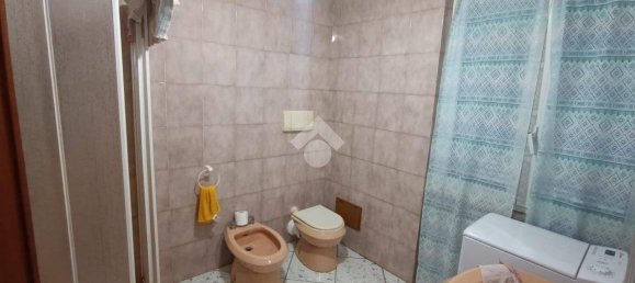 3 Schlafzimmer Wohnung in Genoa, Italy, Nr. 36222 33