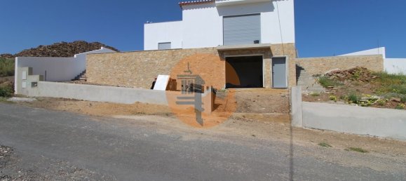 Villa de 3 dormitorios en Loule, Portugal No. 112381 2