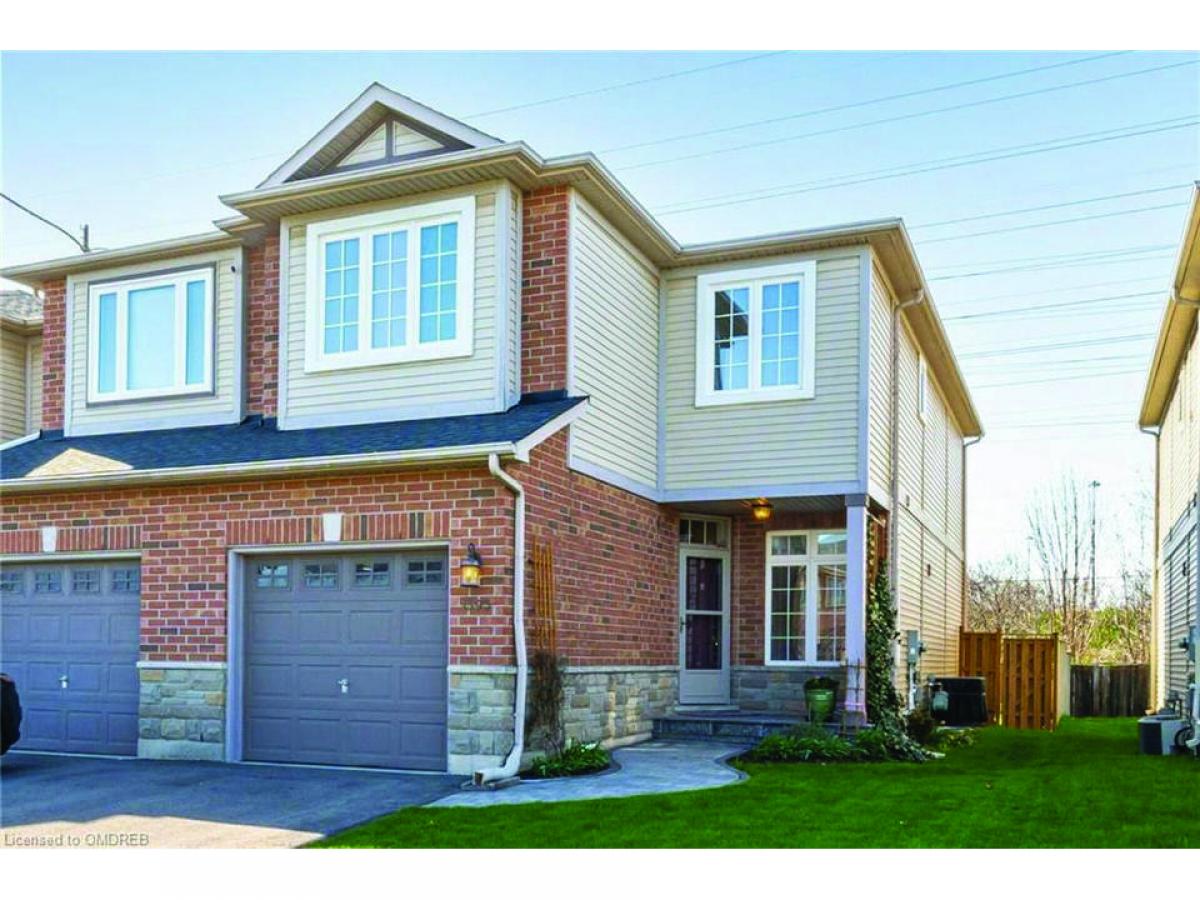 3 bedrooms House in Burlington, Canada No. 785