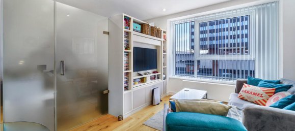 Studio in Hounslow, United Kingdom, Nr. 9863 5