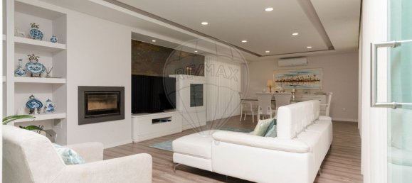 4 bedrooms House in Corroios, Portugal No. 169906 3