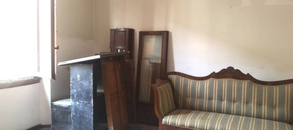 4غرفة شقة في San Giovanni Valdarno, Italy رقم 147696 3