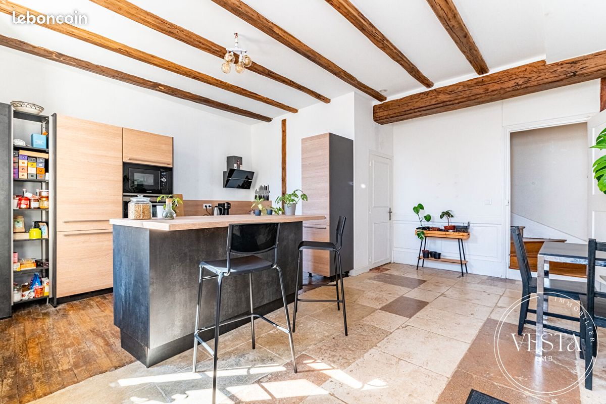 4 bedrooms Townhouse in Grancey-le-Chateau-Neuvelle, France No. 205052