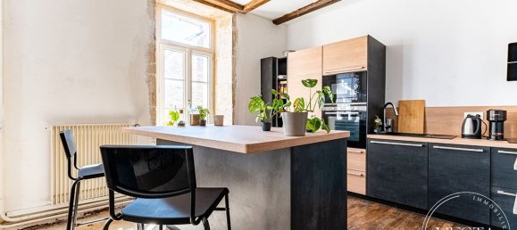 4 bedrooms Townhouse in Grancey-le-Chateau-Neuvelle, France No. 205052 2