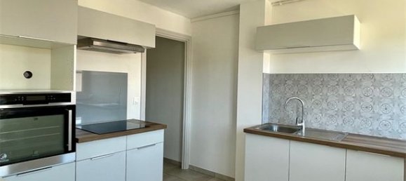 3 Schlafzimmer Wohnung in Bourg-en-Bresse, France, Nr. 311182 2