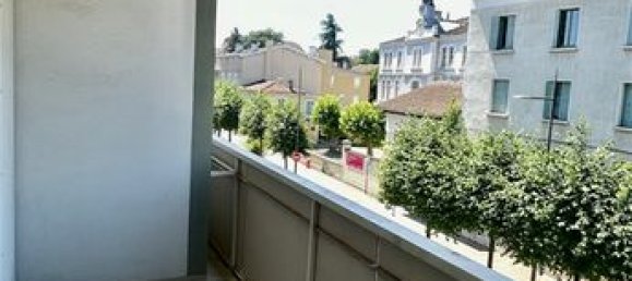 3 Schlafzimmer Wohnung in Bourg-en-Bresse, France, Nr. 311182 9