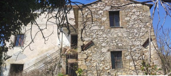 Дом с 8 комнатами в Амелия, Италия № 45918 2