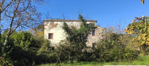 Дом с 8 комнатами в Амелия, Италия № 45918 37