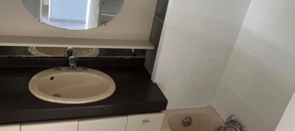 2 chambres Appartement à Tours, France No. 305998 9