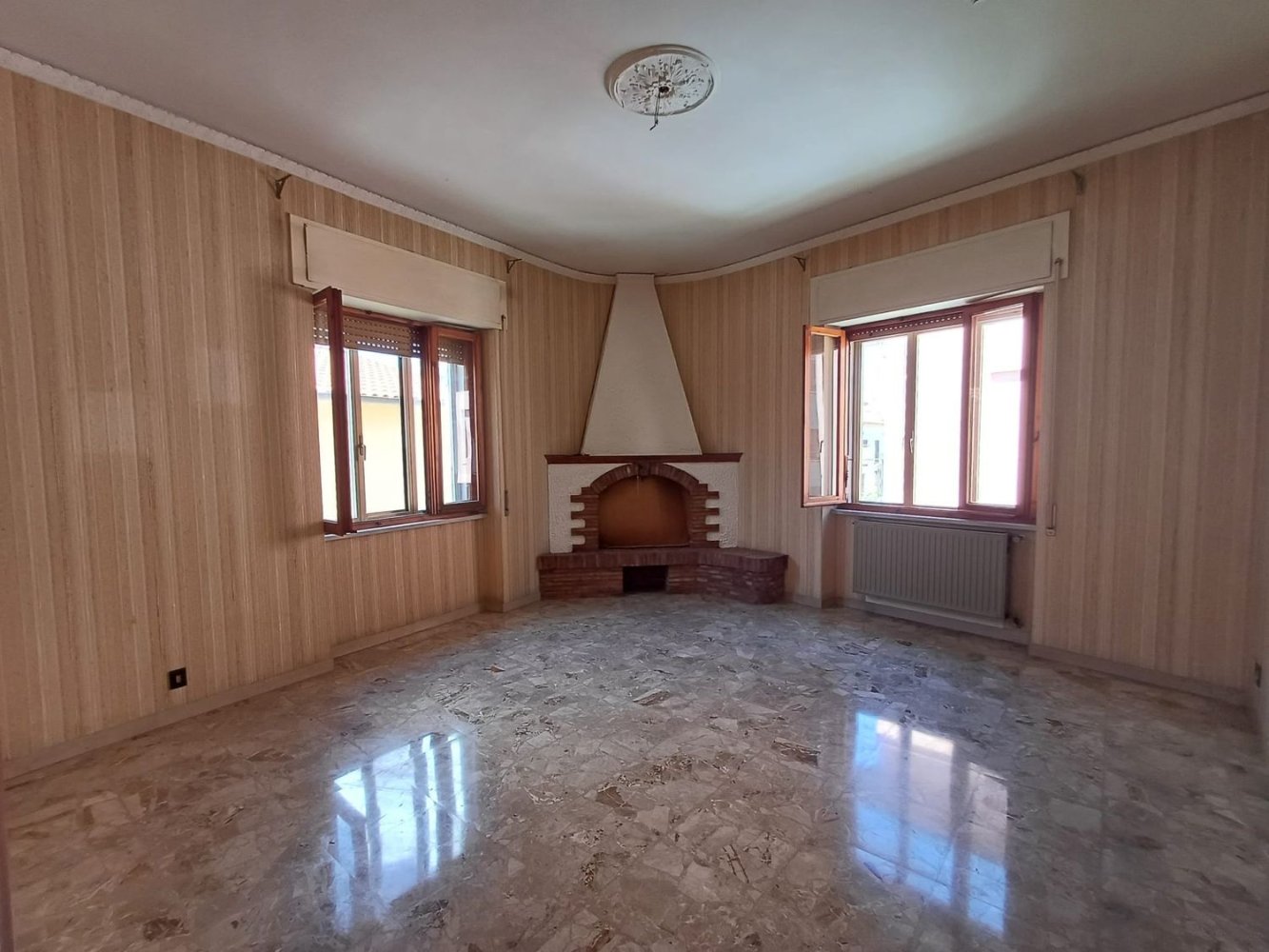 5 rooms Apartment in Tuscania, Italy No. 273074