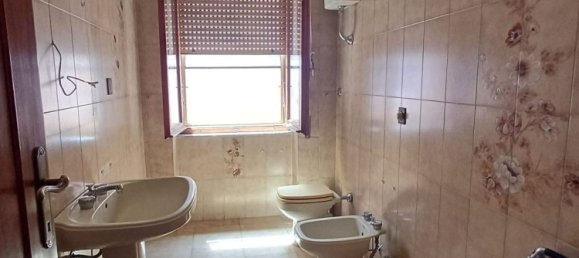 5 rooms Apartment in Tuscania, Italy No. 273074 12