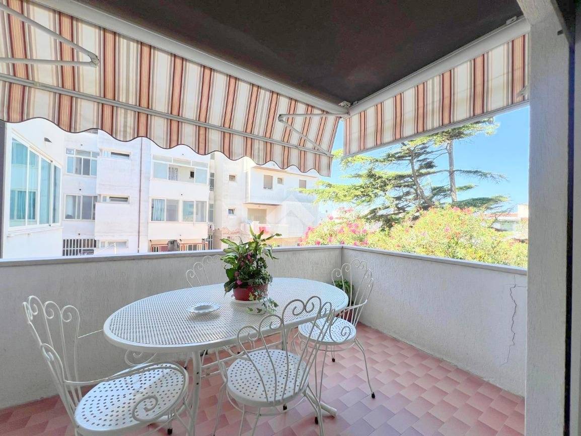 2 bedrooms Apartment in Lesina, Italy No. 355542