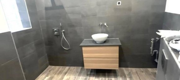 1 bedroom Apartment in Reims, France No. 70597 5