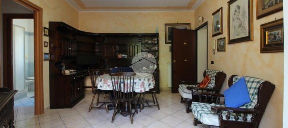 3-salle Appartement à Marcellina, Italy No. 176537 6