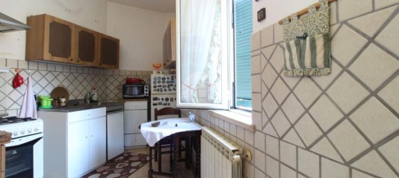 3-salle Appartement à Marcellina, Italy No. 176537 12