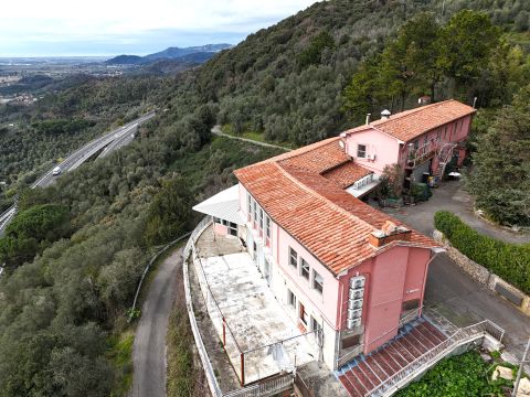 10 Schlafzimmer Hotel in Lucca, Italy, Nr. 68455