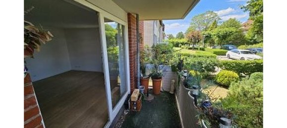 2 rooms Apartment in Lubeck, Germany No. 325736 2