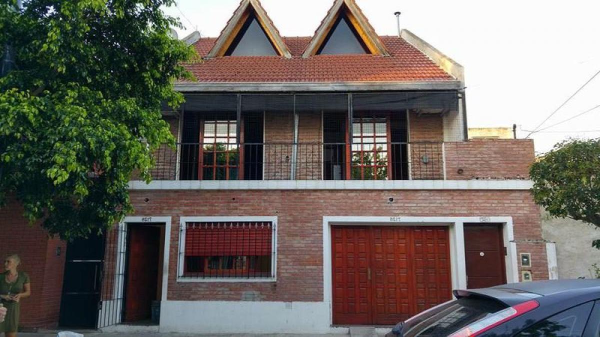 3 bedrooms House in Buenos Aires, Argentina No. 91690