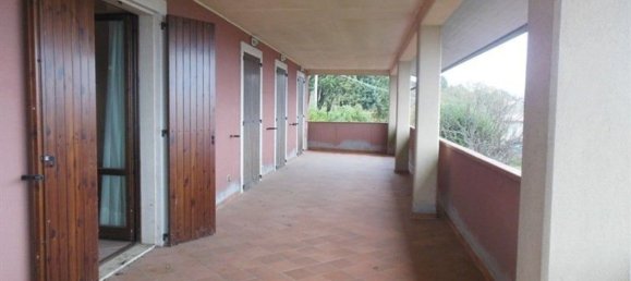 8 rooms Villa in Passignano sul Trasimeno, Italy No. 55671 21