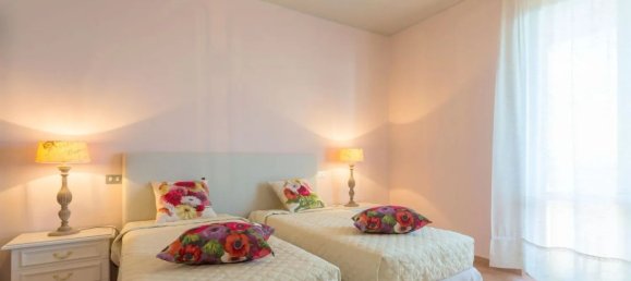 8 rooms Villa in Passignano sul Trasimeno, Italy No. 55671 13