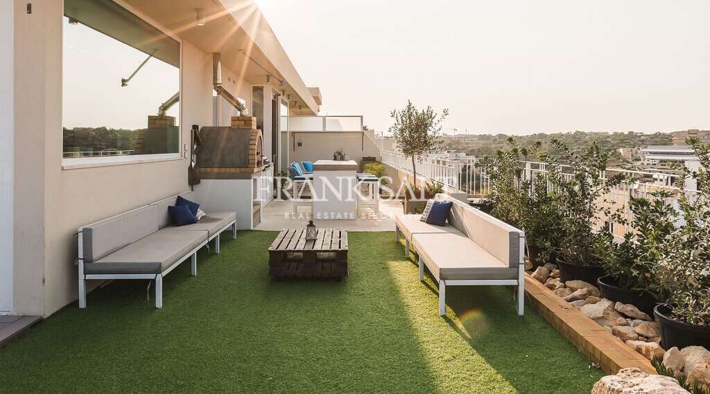 3 Schlafzimmer Penthouse in San Gwann, Malta, Nr. 4130