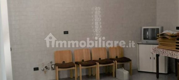 Квартира с 5 спальнями в Галларате, Италия № 354449 5