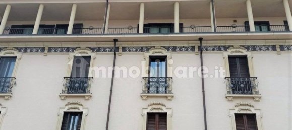 Квартира с 5 спальнями в Галларате, Италия № 354449 16