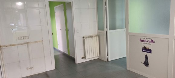 120m² Commercial property in Logrono, Spain No. 150439 4