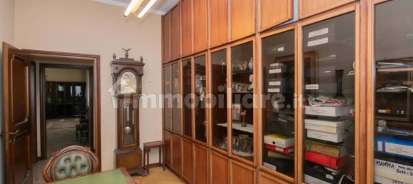 4 Schlafzimmer Wohnung in Busto Arsizio, Italy, Nr. 84498 12