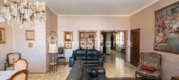 4 Schlafzimmer Wohnung in Busto Arsizio, Italy, Nr. 84498 3