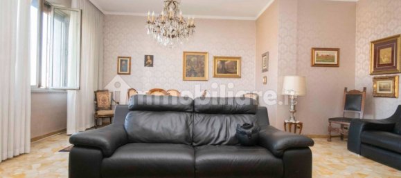 4 Schlafzimmer Wohnung in Busto Arsizio, Italy, Nr. 84498 19