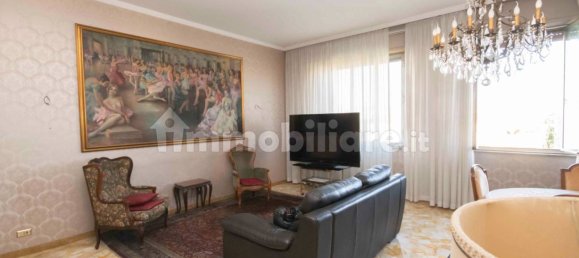 4 Schlafzimmer Wohnung in Busto Arsizio, Italy, Nr. 84498 8