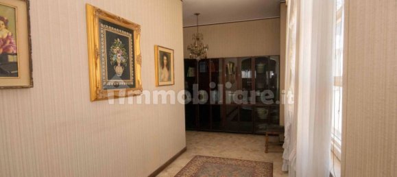 4 Schlafzimmer Wohnung in Busto Arsizio, Italy, Nr. 84498 10