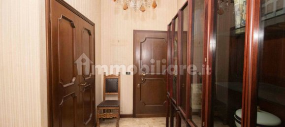 4 Schlafzimmer Wohnung in Busto Arsizio, Italy, Nr. 84498 5