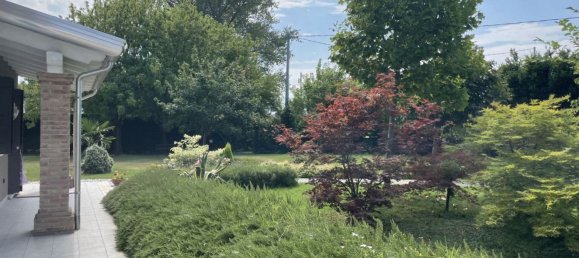 5 غرف نوم فيلا في Correzzola, Italy رقم 358411 20