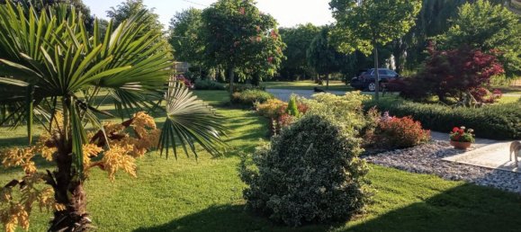 5 غرف نوم فيلا في Correzzola, Italy رقم 358411 16