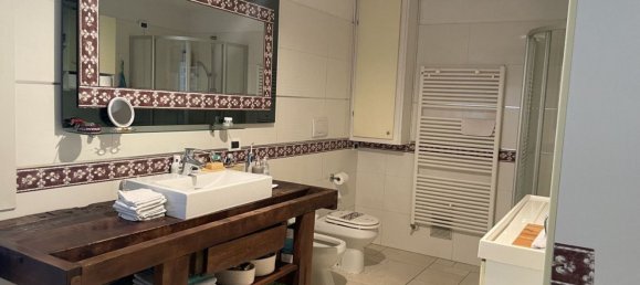 5 غرف نوم فيلا في Correzzola, Italy رقم 358411 27