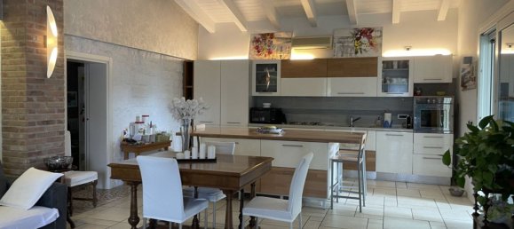 5 غرف نوم فيلا في Correzzola, Italy رقم 358411 4