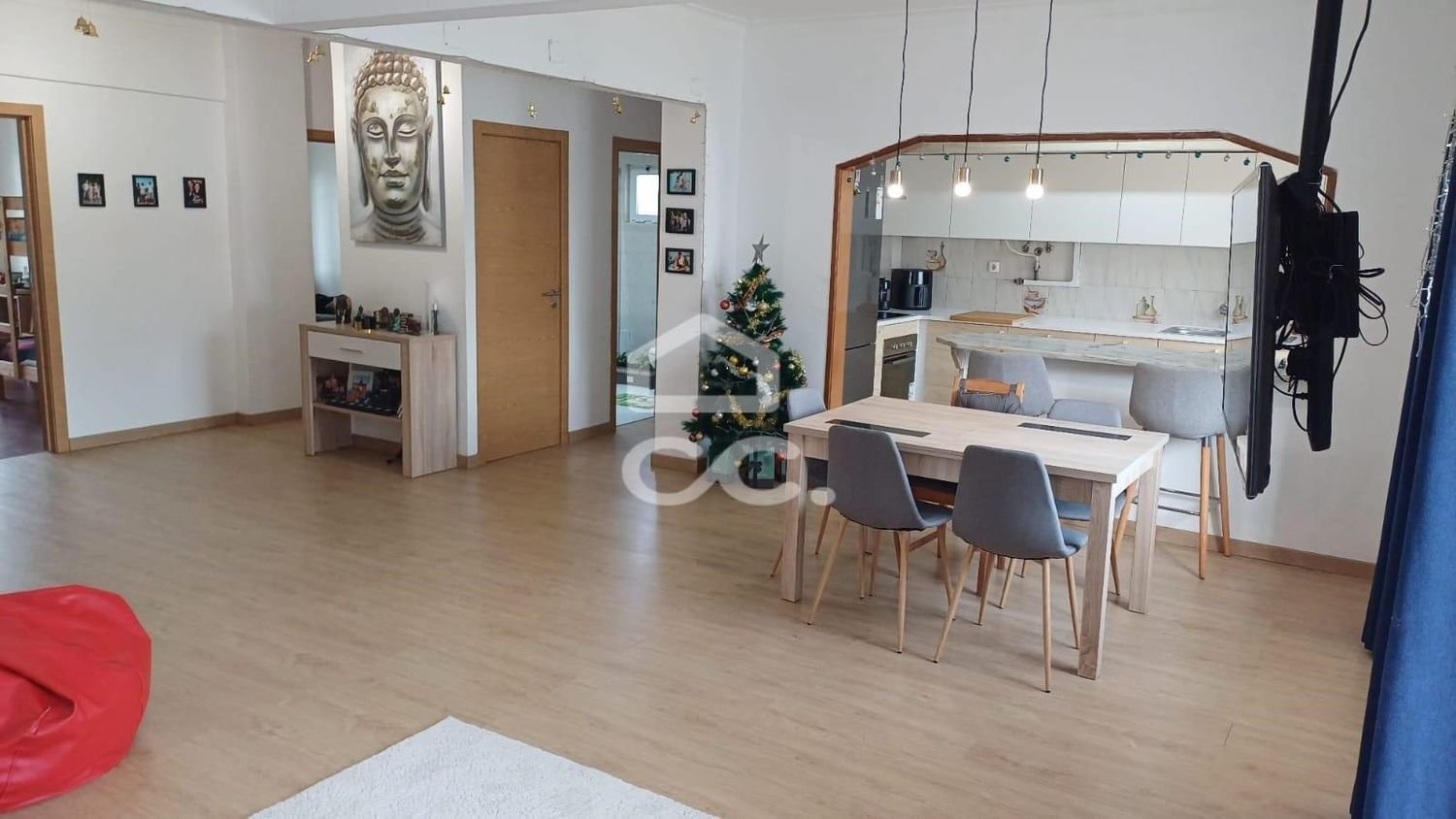 4 bedrooms Apartment in Almada, Portugal No. 234239