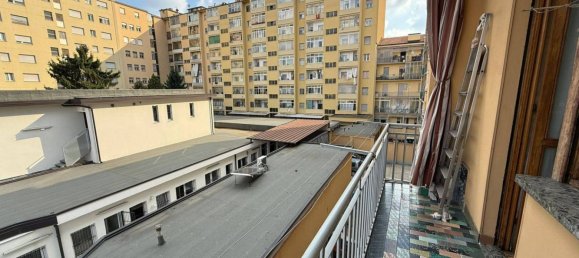 Apartamento de 1 dormitorio en Turin, Italy No. 329513 10