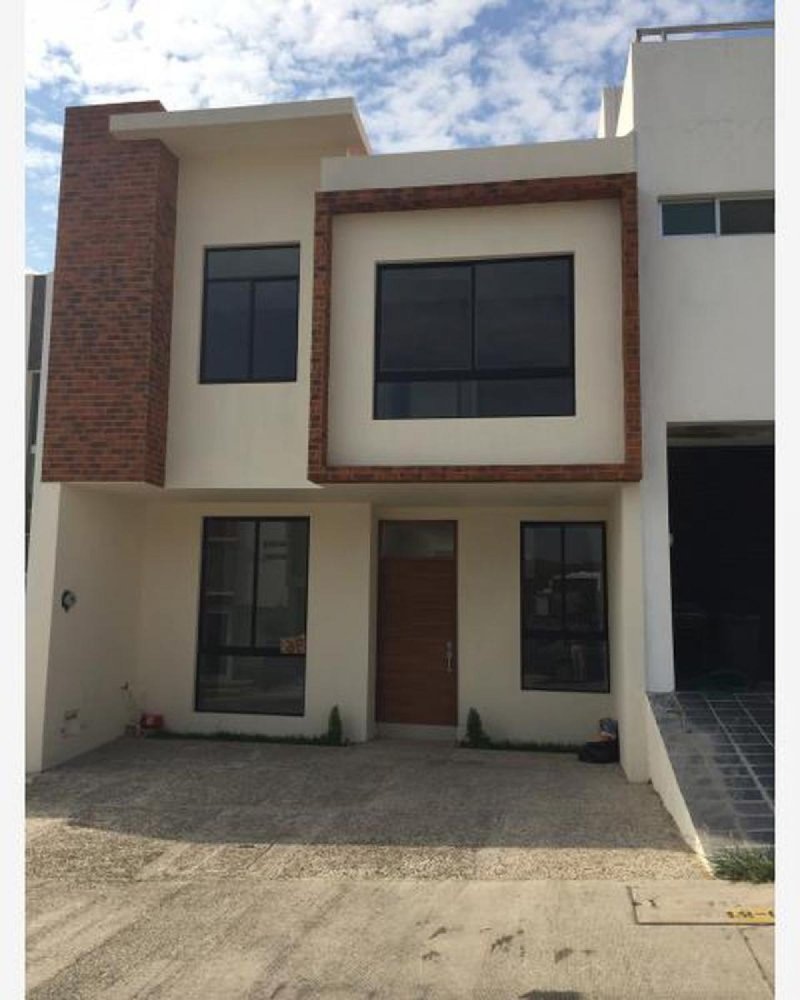 Casa de 3 dormitorios en Tlajomulco de Zúñiga, Mexico No. 181862