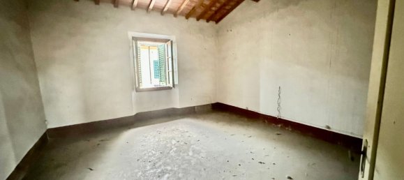 4 rooms House in Carmignano, Italy No. 297055 4
