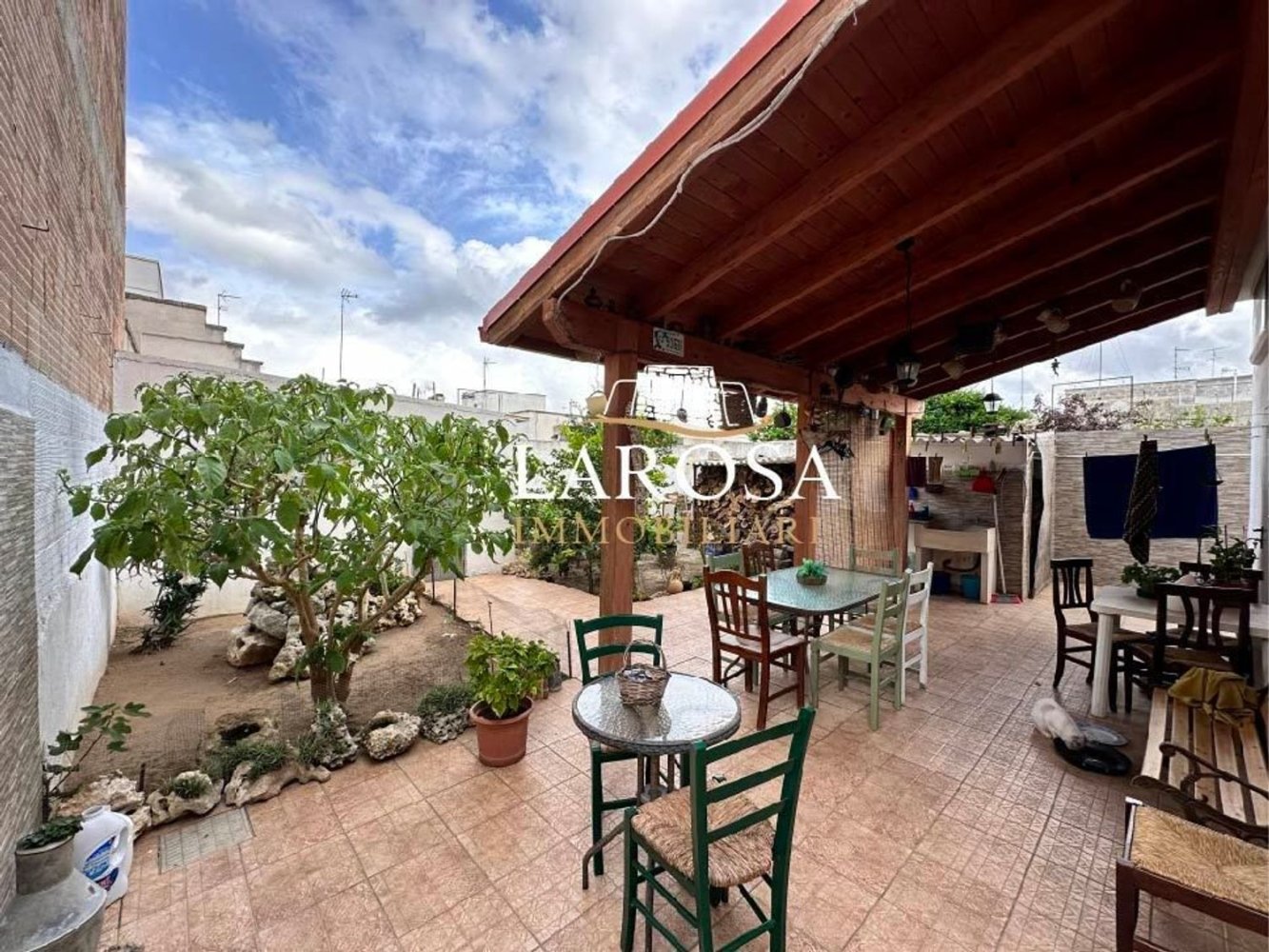 Apartamento de 7 habitaciónes en Melendugno, Italy No. 160129